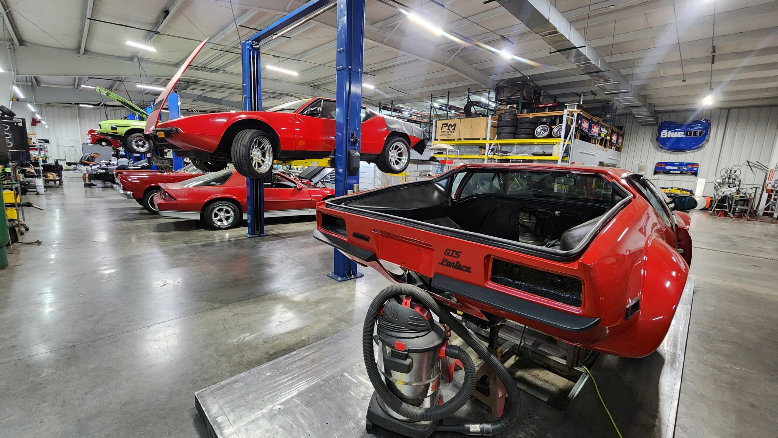 Auto performance shop