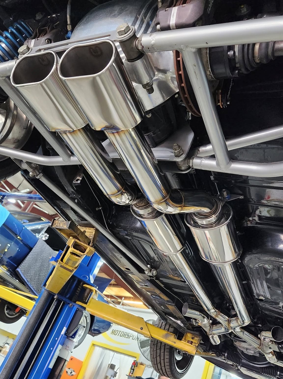 Custom Car Builder and exhaust tuning